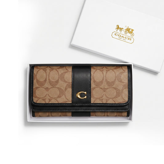 Womans Wallet - Coach